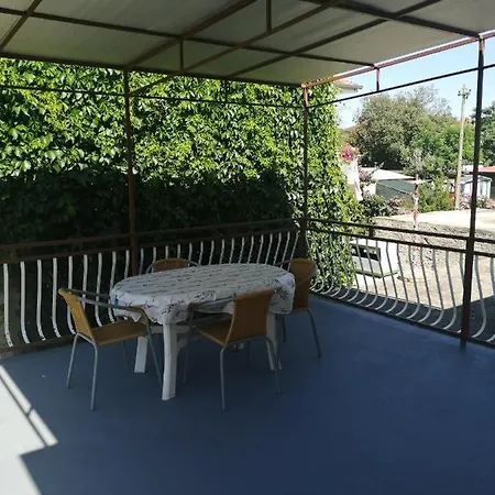 Appartement Apartman Dekovic Turanj